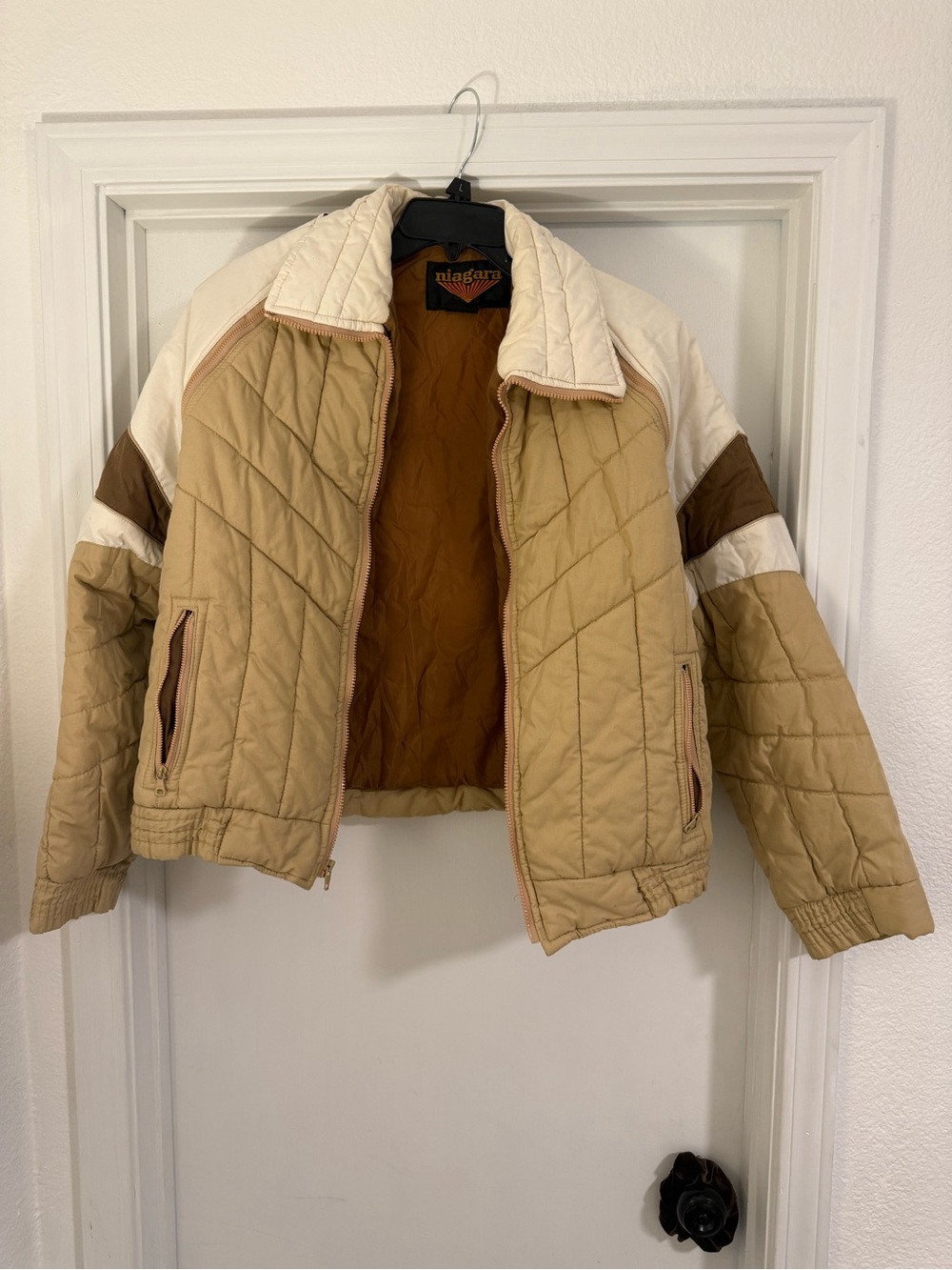 Vintage-Inspired Quilted Puffer Jacket in Tan and Cream